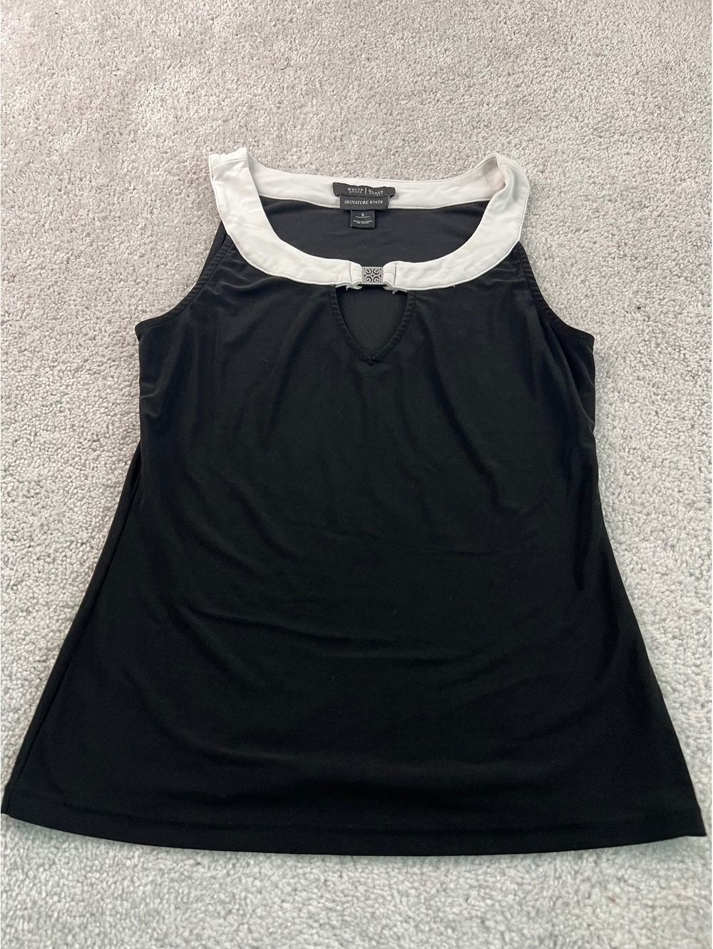 White House Black Market Women's Black and White Signature Knit Tank Top Size S